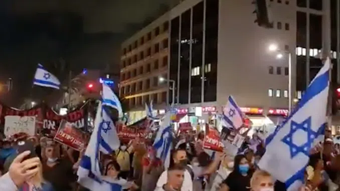 Thousands of Israelis Rise Up Against New World Order: “We Will NEVER Be Enslaved by Nazi’s Again”