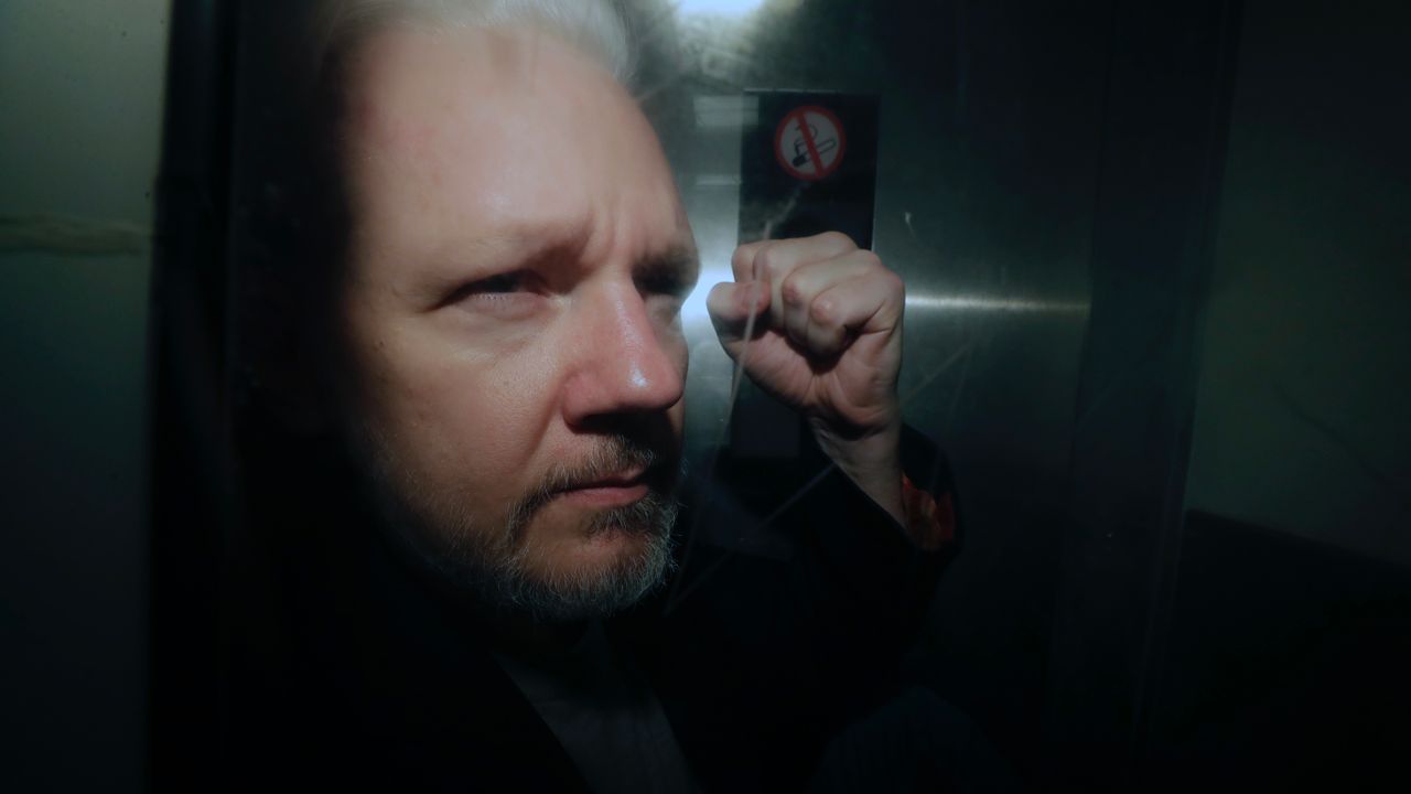 Doctors send open letter to British and US governments demanding Assange’s freedom